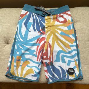 Quiksilver Boys Boardshorts, Size Boys 7